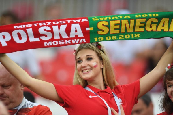 ¡BELLEZA! Las espectaculares aficionadas de Polonia en el Mundial de Rusia