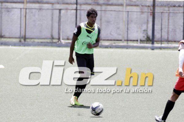 EN FOTOS: Así entrena el hijo de Carlos Pavón en Olimpia