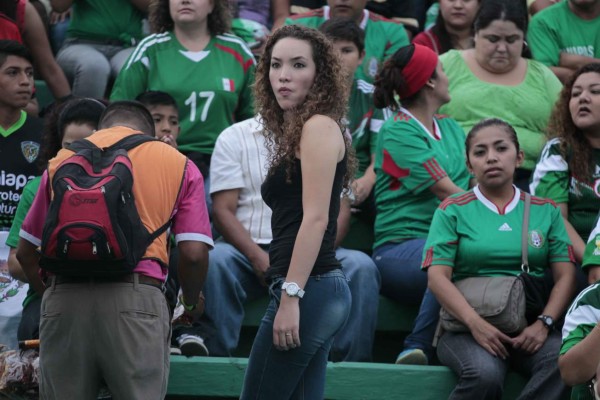 Ambiente Honduras vrs México en partido amistoso