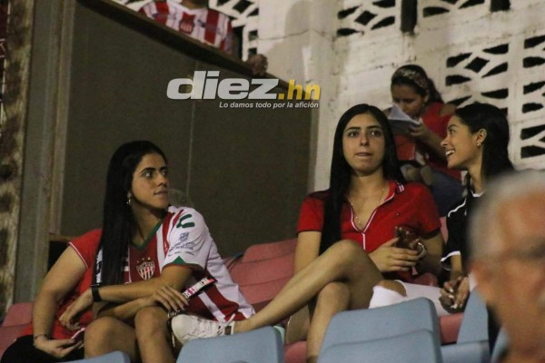 Michaell Chirinos protagonista en La Ceiba; la humilde llegada del Vida al estadio y las bellezas