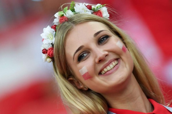 ¡BELLEZA! Las espectaculares aficionadas de Polonia en el Mundial de Rusia