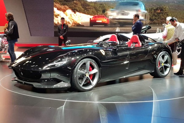 Ibrahimovic y su egócentrico regalo de cumpleaños: una máquina valorada en casi dos millones de dólares