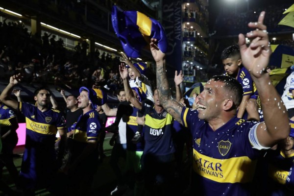 Boca campeón: Locura tremenda en La Bombonera, show de Maradona y River llora