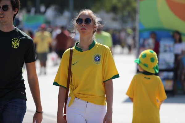 FOTOS: ¡Brasil también goleó en las gradas con las preciosas garotas!
