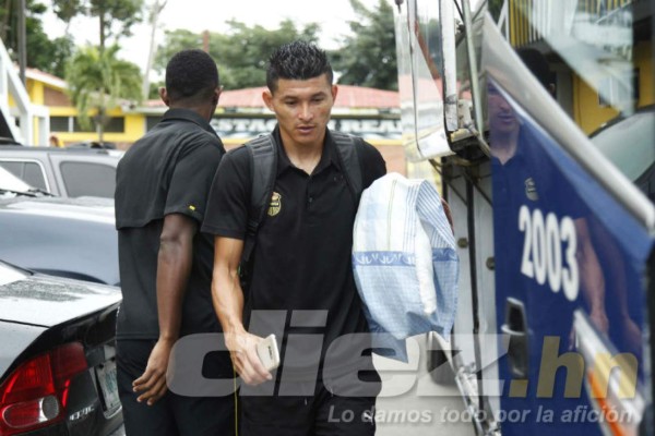 El curioso viaje de Real España a Tegucigalpa, llevaron hasta sus propias cobijas