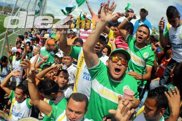 Ambiente festivo en Juticalpa en la final de Ascenso