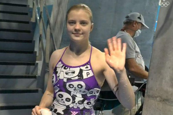 ¡Hizo el 'oso'! Sofiia Lyskun, la clavadista que se viralizo por su peculiar traje de baño en los JJOO de Tokio&nbsp;&nbsp;