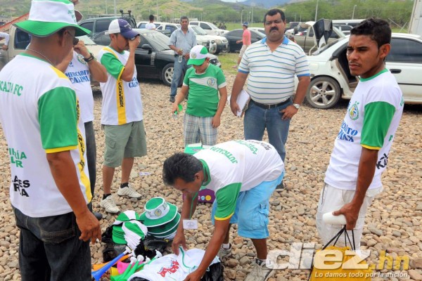 Ambiente festivo en Juticalpa en la final de Ascenso
