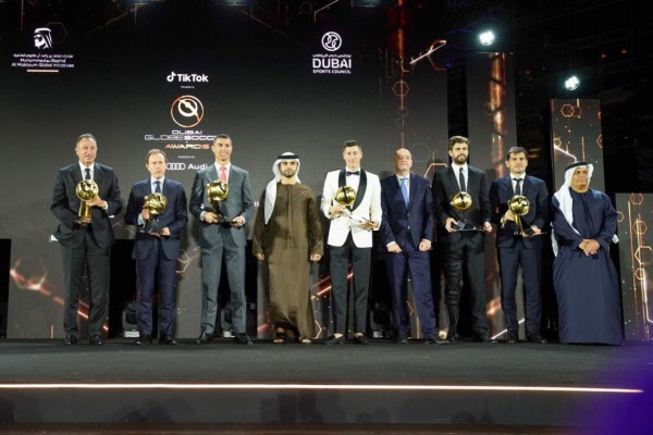 Georgina Rodríguez arrasa en la gala de los Globe Soccer Awards: así llegó junto a Cristiano Ronaldo