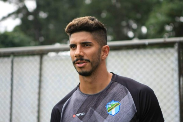 Hondureño con nuevo club, Saprissa se arma hasta los dientes y chapín iría a Argentina