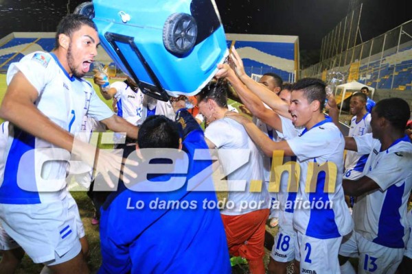 ¡La celebración de la Sub 17 de Honduras al clasificar al Mundial!