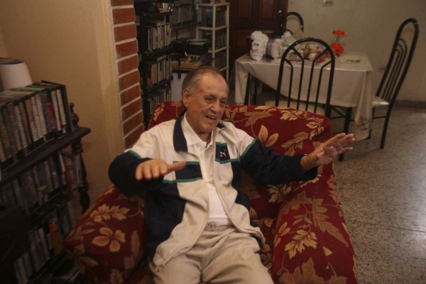 FOTOS: Así es la humilde y futbolera morada donde vive Chelato Uclés