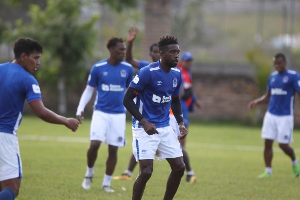 ¡Renovado! El 11 con el que Olimpia jugaría amistoso ante Alajuelense