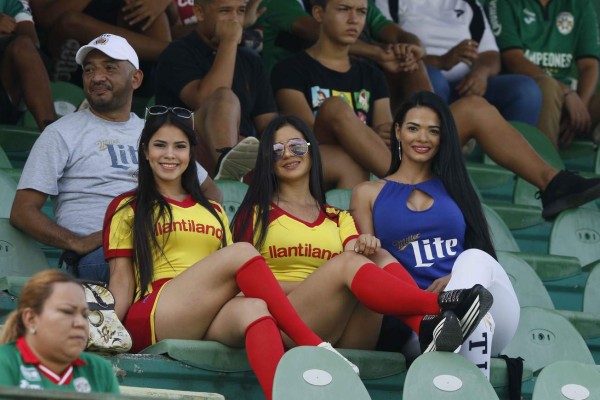 ¡COSITAS! Las lindas chicas que adornaron el Marathón-Real España en el Yankel