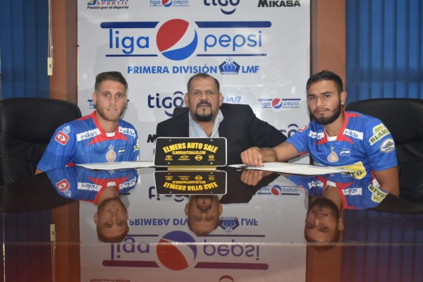 RUMORES/FICHAJES: Otro tico a España; hondureño a México y un triniteco llega a Costa Rica