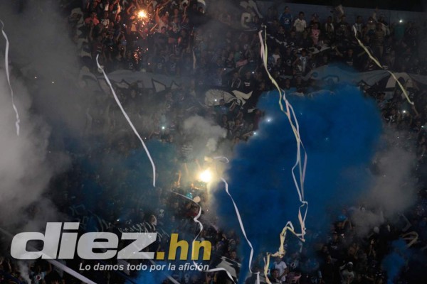 La afición motagüense celebra la #13.