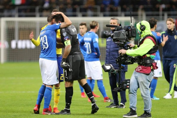 Las desgarradoras imágenes de Italia y Buffon y la negativa de De Rossi para jugar