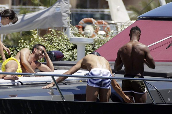 Fotos: Así se la pasa Cristiano en sus vacaciones en Ibiza