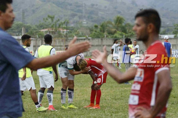 Las desgarradoras fotos de jugadores y afición del Real Sociedad tras el descenso