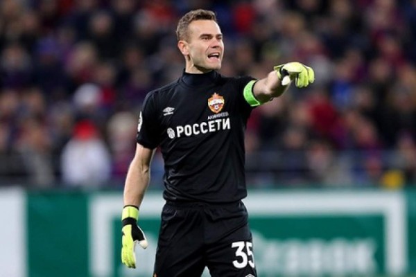 Con tres del Barcelona y dos del Real Madrid: Los jugadores activos más fieles a una camisa, sorpresa en el top 3