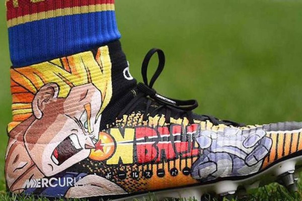 ¡Hermosas! Los mejores videojuegos y caricaturas toman los botines de fútbol
