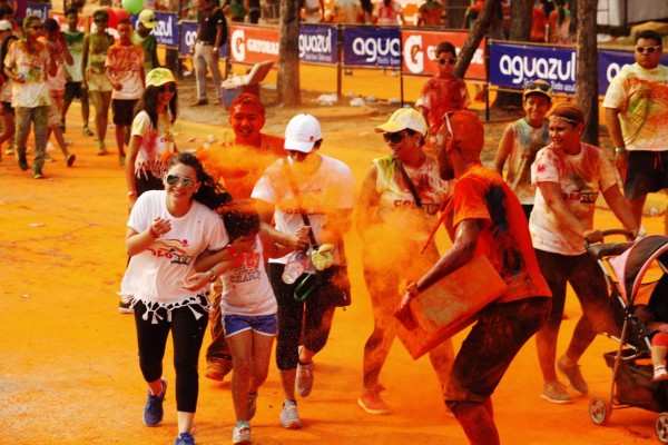 Las chicas más hermosas que engalanaron el Colorun 2016