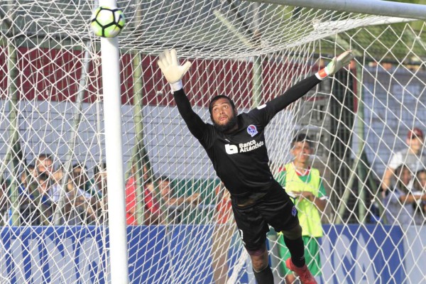 ¡Con Chirinos! El 11 hondureño que la afición pide para jugar ante Chile