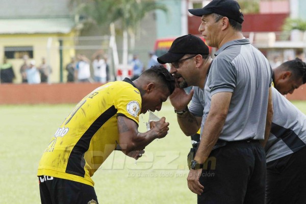 NO VISTE EN TV: Exmiss Honduras enamora en el Micheletti y el 'caballito' del Chino López