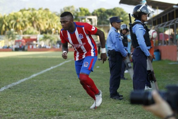 Los jugadores que saldrían de Olimpia tras los fichajes de Arboleda, Chirinos y Pinto