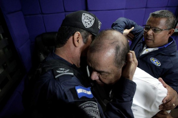 En fotos: Así fue la captura del periodista David Romero en Honduras