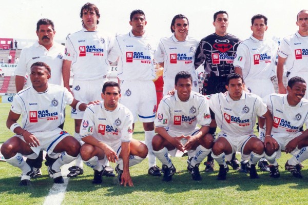 La trayectoria de Carlos Pavón en imágenes