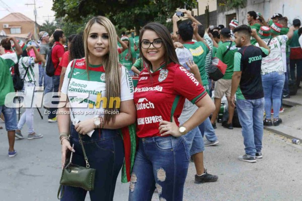 ¡BELLEZA! Las hermosas chicas que paralizaron la final -Marathón-Motagua
