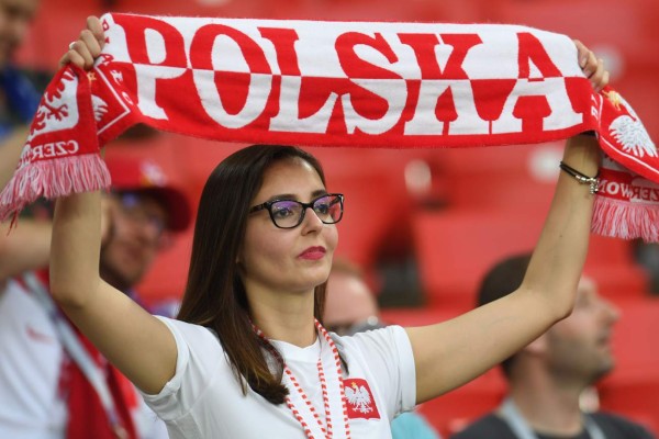¡BELLEZA! Las espectaculares aficionadas de Polonia en el Mundial de Rusia