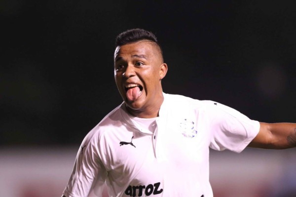 Jugadores hondureños sin contrato y otros que irían a préstamo