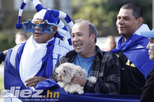 Así se vive el ambiente previo al juego Honduras vs Francia.