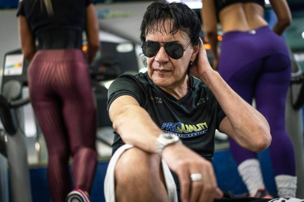 Impactante: La historia del brasileño que engañó al futbol mundial por mujeres y dinero