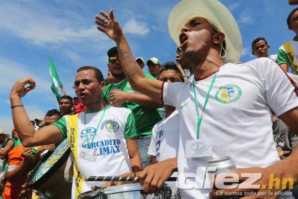 Ambiente festivo en Juticalpa en la final de Ascenso