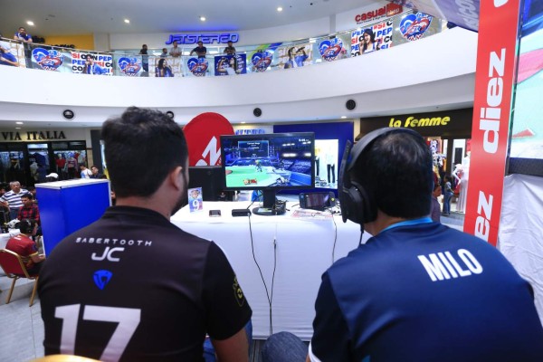 ¡Una locura! Así se vivió el torneo SMASH de DIEZ en Galerías del Valle