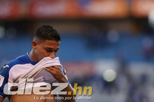 Las caras de sufrimiento y decepción de Honduras en el Olímpico