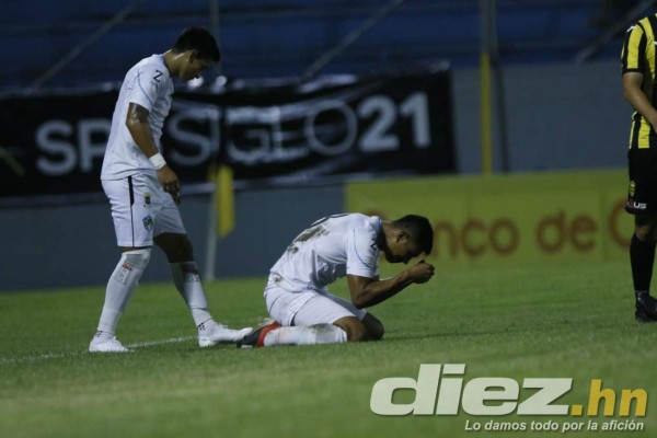Fotos: Invitados de lujo en el Morazán, el abrazo de los hermanos Perelló y la alegría de Jonathan Rubio