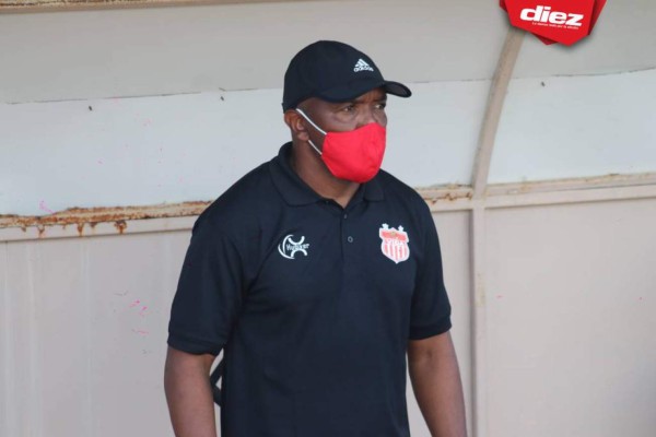 Denilson Costa: 'Los procesos son duros, nos ha tocado remar contra la falta de gol'