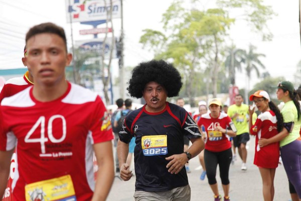 Espectacular jornada atlética en 40 Maratón Internacional de La Prensa