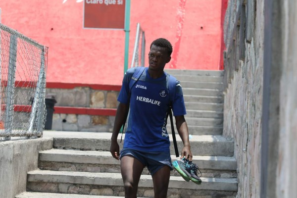 FICHAJES: Olimpia y Motagua mueven el mercado; legionario es presentado y Emilio podría ir a Sudamérica