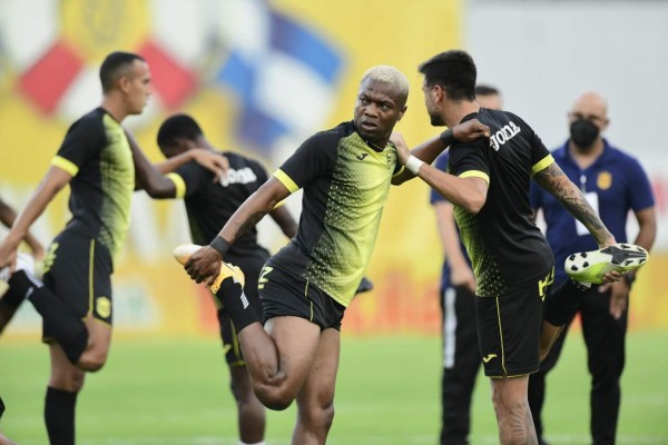 Sin centrales naturales: El arsenal del 'Potro' Gutiérrez con Real España para ganar el derbi ante Marathón en el Yankel