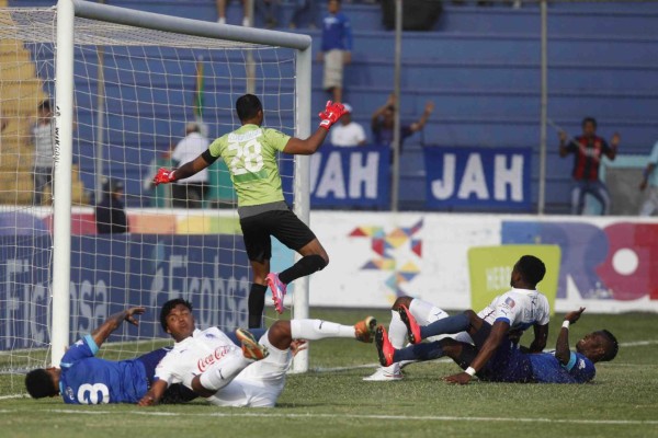La mejor colección de fotos del clásico Motagua-Olimpia