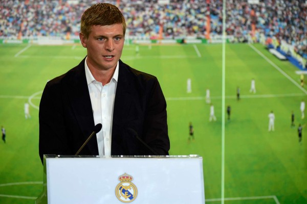 Toni Kroos fue presentado como nuevo jugador del Real Madrid.
