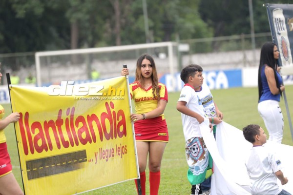 ¿Quién es? La chica pelo negro que enamoró al Yankel con su escote