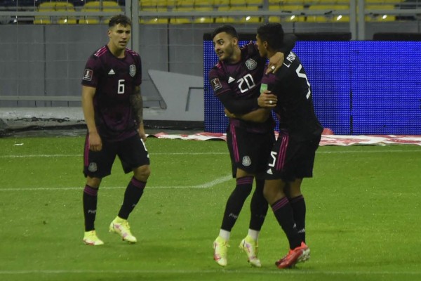 Jamaica asusta a México en el Azteca, que resolvió el partido con gol in extremis de Henry Martin