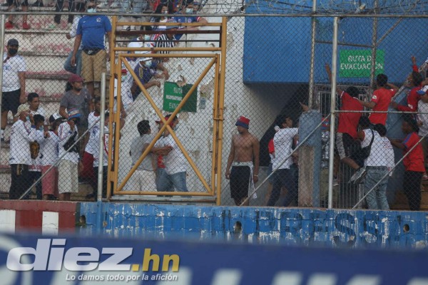 Lo que no se vio en TV: Los disturbios en el Olimpia-Vida, bellas mujeres y estadios llenos