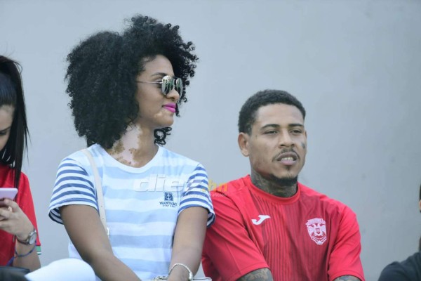 El penoso incidente en El Progreso; esposas de Mario y Figueroa sorprenden en el Yankel